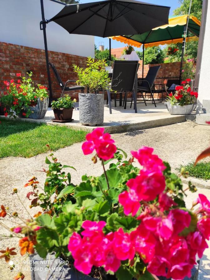 Apartman Relax Ðakovo Kültér fotó